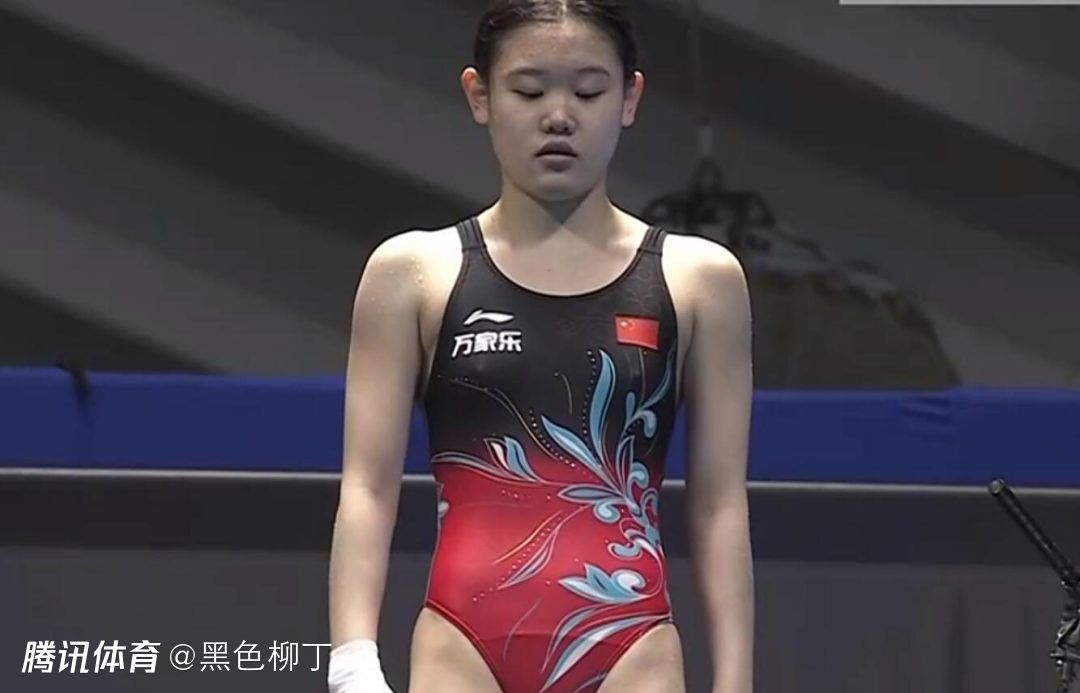 av桃色
